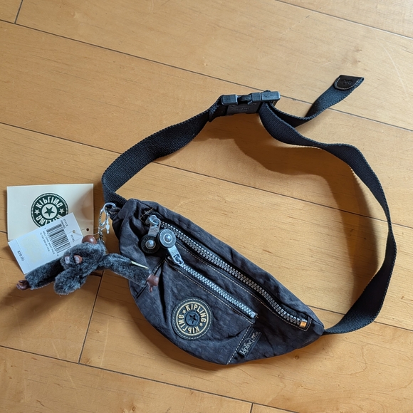 nwt vintage KIPLING bum bag fanny pack byron - Picture 1 of 8
